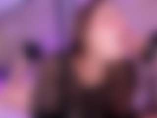 Live cam show with JuliethaSousa - Drinking on Livezox
