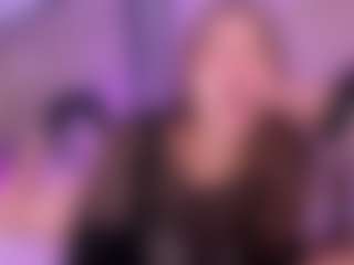 Live cam show with JuliethaSousa - Thick on SpunkLive