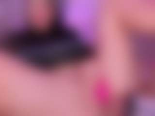 Live cam show with JuliethaSousa - Cowgirl on Pornisteam.com