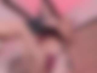 Live cam show with JuliethaSousa - College on Camsoda