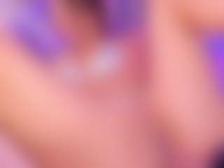 Live cam show with JuliethaSousa - Tongue on Gym Cam Girls