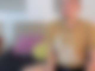 Live cam show with KingNkathe - Smoking on AdultVida.com