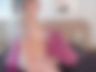 Live cam show with KingNkathe - Deepthroat on Milf Play