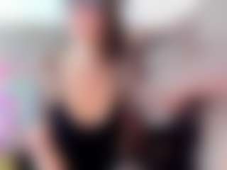 Live cam show with KingNkathe - Camel Toe on Dolls Live