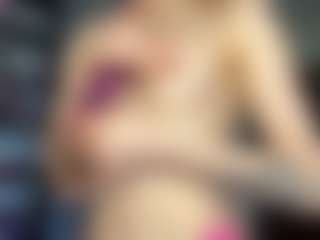 MaybellFath's Live Sex Cam Show