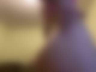 Live cam show with MaybellFath - Blonde Hair on Camsoda