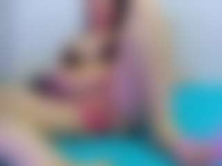 Live cam show with Naniis - Brown Hair on Streamer API