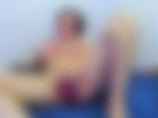 Live cam show with Naniis - Brown Eyes Brown Hair on xxxlivecams.org