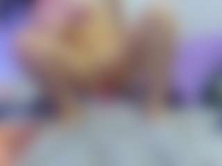 Live cam show with Naniis - Brown Hair Teen (18+) on Camsoda