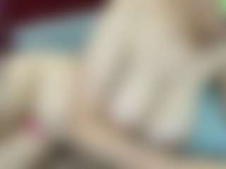 Live cam show with Nina-Leo - Average on Porn Luv