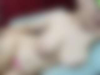 Live cam show with Nina-Leo - Oil on Camsoda