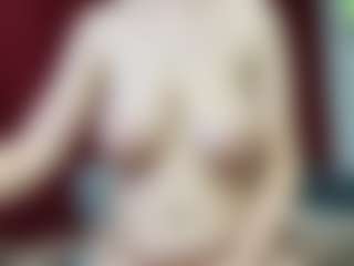 Live cam show with Nina-Leo - Average on crypto-cams