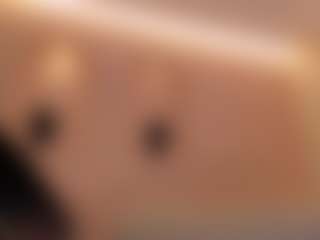 Live cam show with PaulineSanz - Body Massage on friskycurves.com