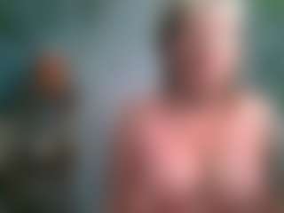 Live cam show with SwitchBitch - BBW on CamClone