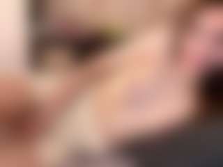 Live cam show with ThiLarney - Shaved Pussy on Mixed Magazine Live