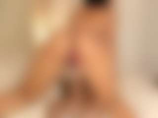 Live cam show with rubi-foxx22 - BBW on Stripli.com