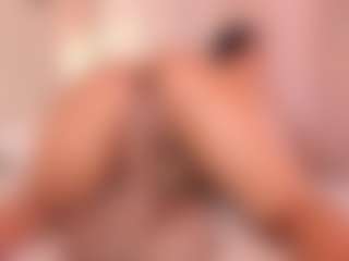 Live cam show with rubi-foxx22 - Plug on Gym Cam Girls