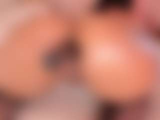 Live cam show with rubi-foxx22 - BBW on alttransgirls