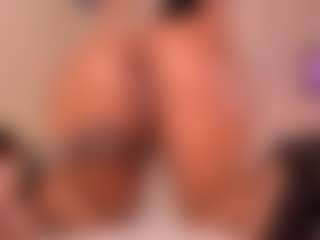 Live cam show with rubi-foxx22 - Spank on Milfs Live