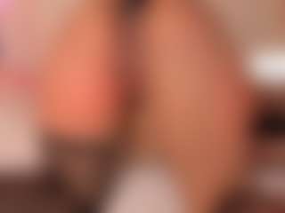 Live cam show with rubi-foxx22 - Thick on Camsoda