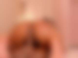 Live cam show with rubi-foxx22 - Public Ebony on Mixed Magazine Live