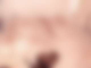 Live cam show with rubi-foxx22 - Oil on Camsoda