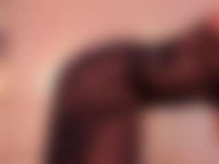 Live cam show with rubi-foxx22 - Public on Camsoda