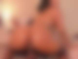 Live cam show with rubi-foxx22 - Public Ebony on Camsoda | colombia