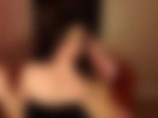 Live cam show with Ameli-Watts - Spanking on luckytryst.com