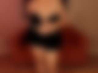 Live cam show with Ameli-Watts - Beauty on SxyPornLive
