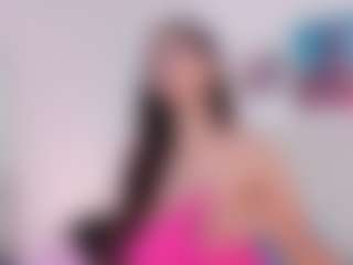 Live cam show with cailin-dione - Skinny on CamwithHer