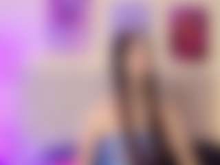 Live cam show with cailin-dione - Small Tits on CamwithHer