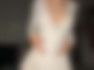 Live cam show with DonetteDagley - Blonde Hair Teen (18+) on Fling VIP Chat