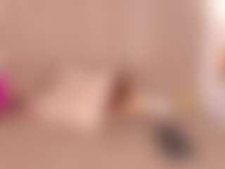 Holy-unn's Live Sex Cam Show