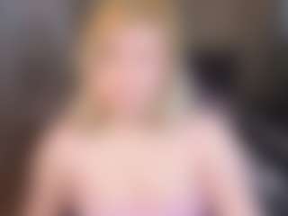 Live cam show with Kristen-Gibbs - Blue Eyes on Camsoda