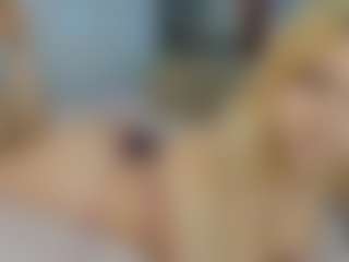 Live cam show with lumirae - Handjob on AdultVida.com