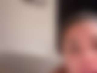 Lunita Chetcuti's Live Sex Cam Show