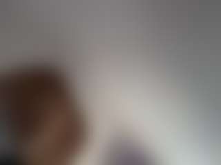 Lunita Chetcuti's Live Sex Cam Show