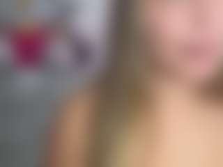 Lunita Chetcuti's Live Sex Cam Show