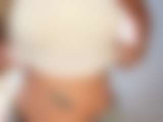 Lunita Chetcuti's Live Sex Cam Show