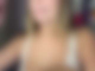 Lunita Chetcuti's Live Sex Cam Show