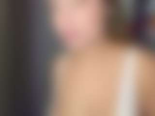 Lunita Chetcuti's Live Sex Cam Show