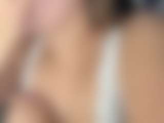 Lunita Chetcuti's Live Sex Cam Show
