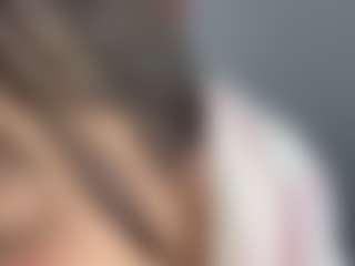 Lunita Chetcuti's Live Sex Cam Show