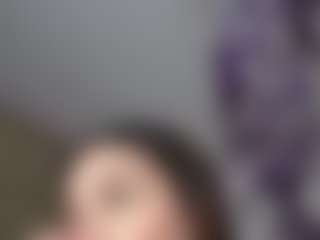 Lunita Chetcuti's Live Sex Cam Show