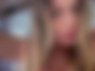 Lunita Chetcuti's Live Sex Cam Show