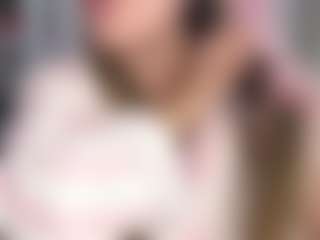 Lunita Chetcuti's Live Sex Cam Show