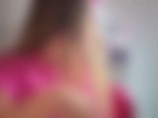Live cam show with Lunita Chetcuti - Dildo Or Vibrator on StripNow