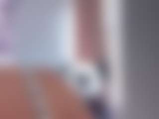Live cam show with Lunita Chetcuti - Fingering on camwithhim.com