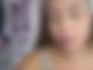 Live cam show with Lunita Chetcuti - Mobile on Strip Flash - Live Sex Shows